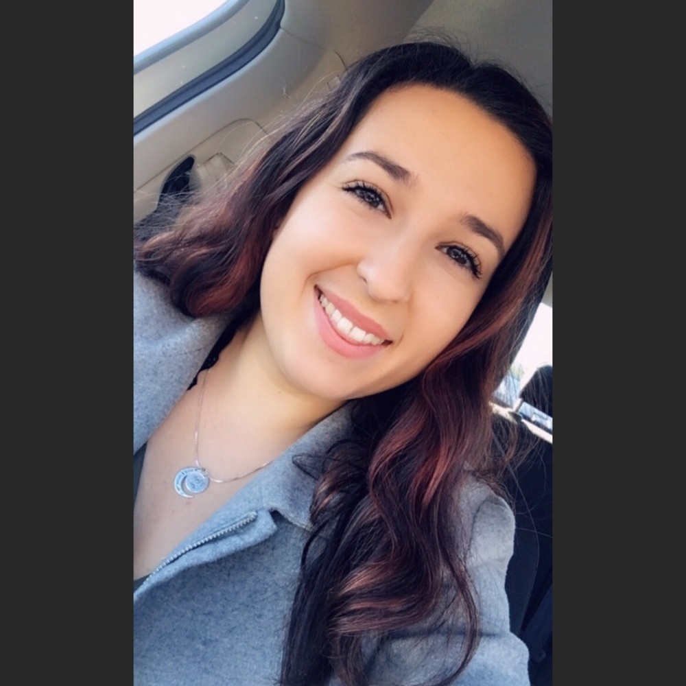 Meet your Posher, Olivia